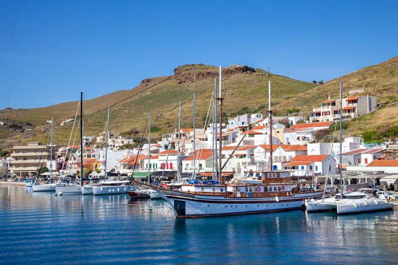 Karthean Villas Ioulis Bagian luar foto